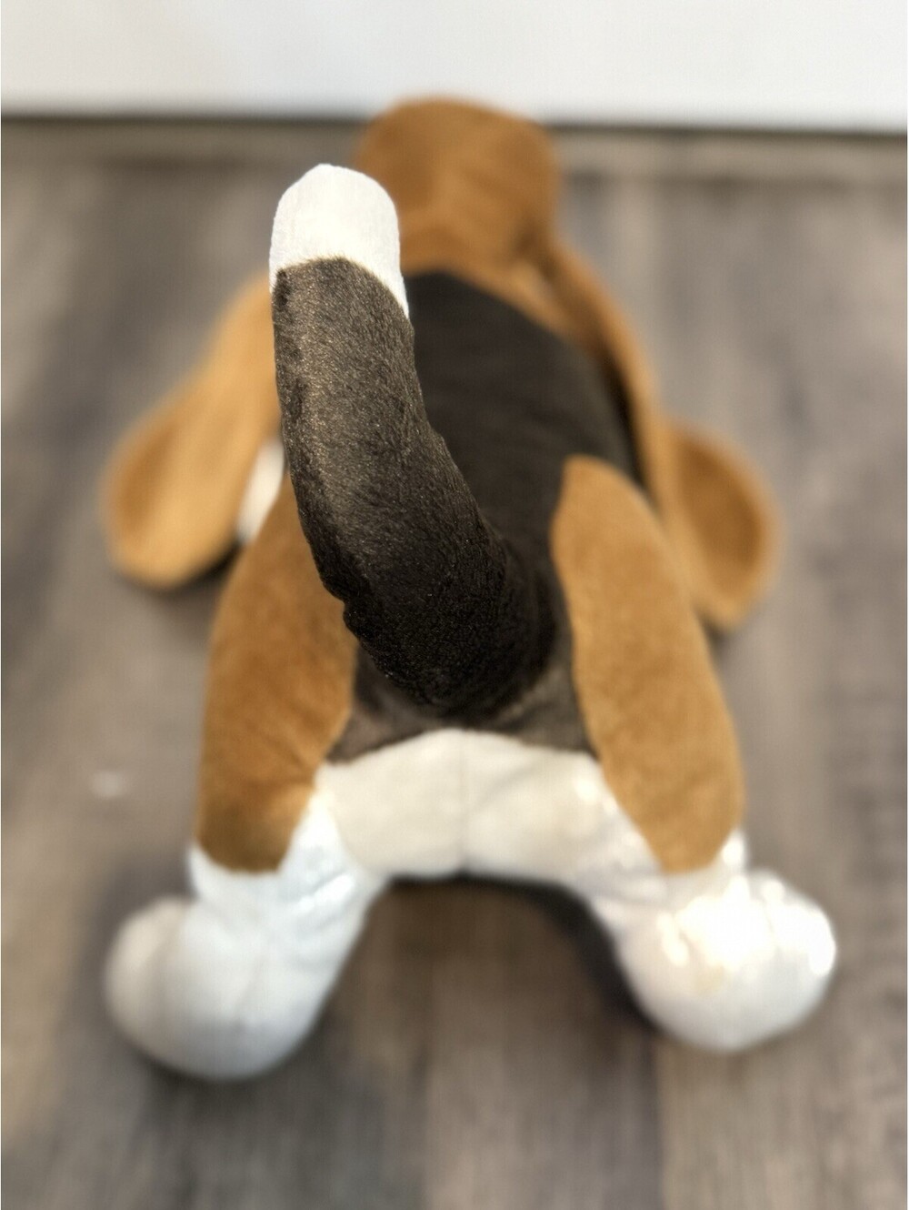 Folkmanis Basset Hound Puppy Dog Droopy Brown Floppy Realistic Animal Toy 16" - Picture 4 of 7
